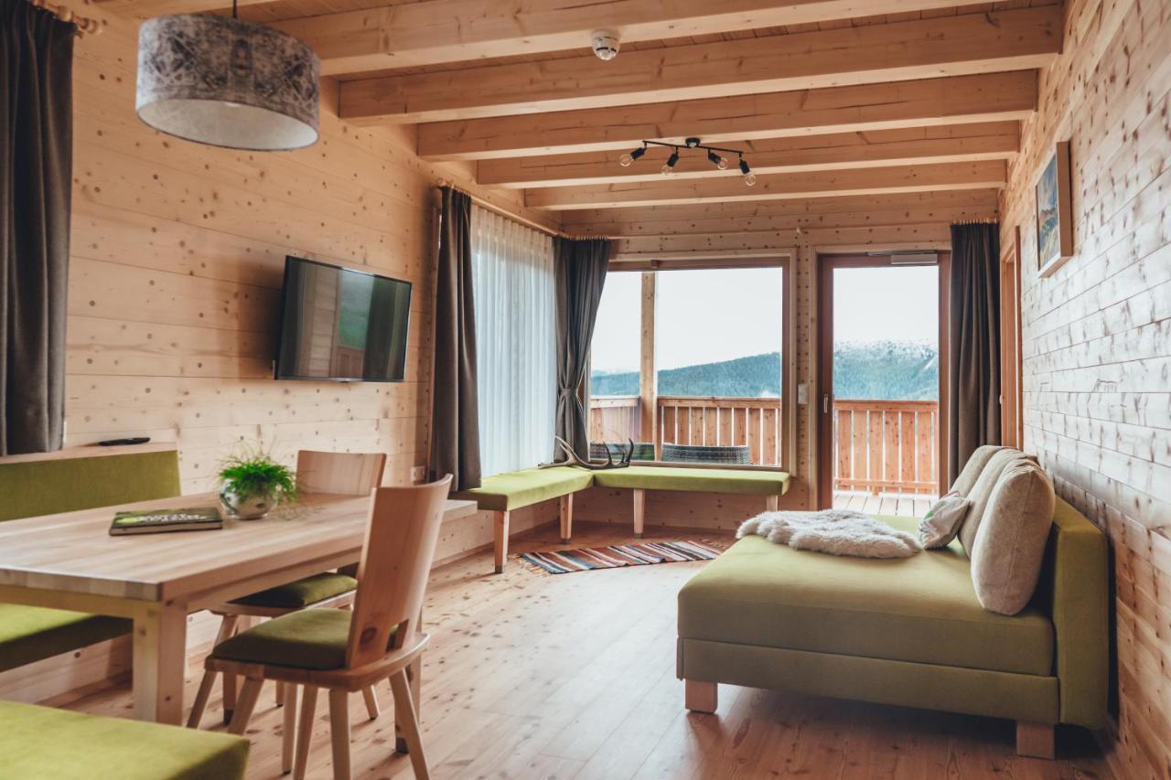 Hiasl Zirbenhuette Hotel Hochrindl Bagian luar foto