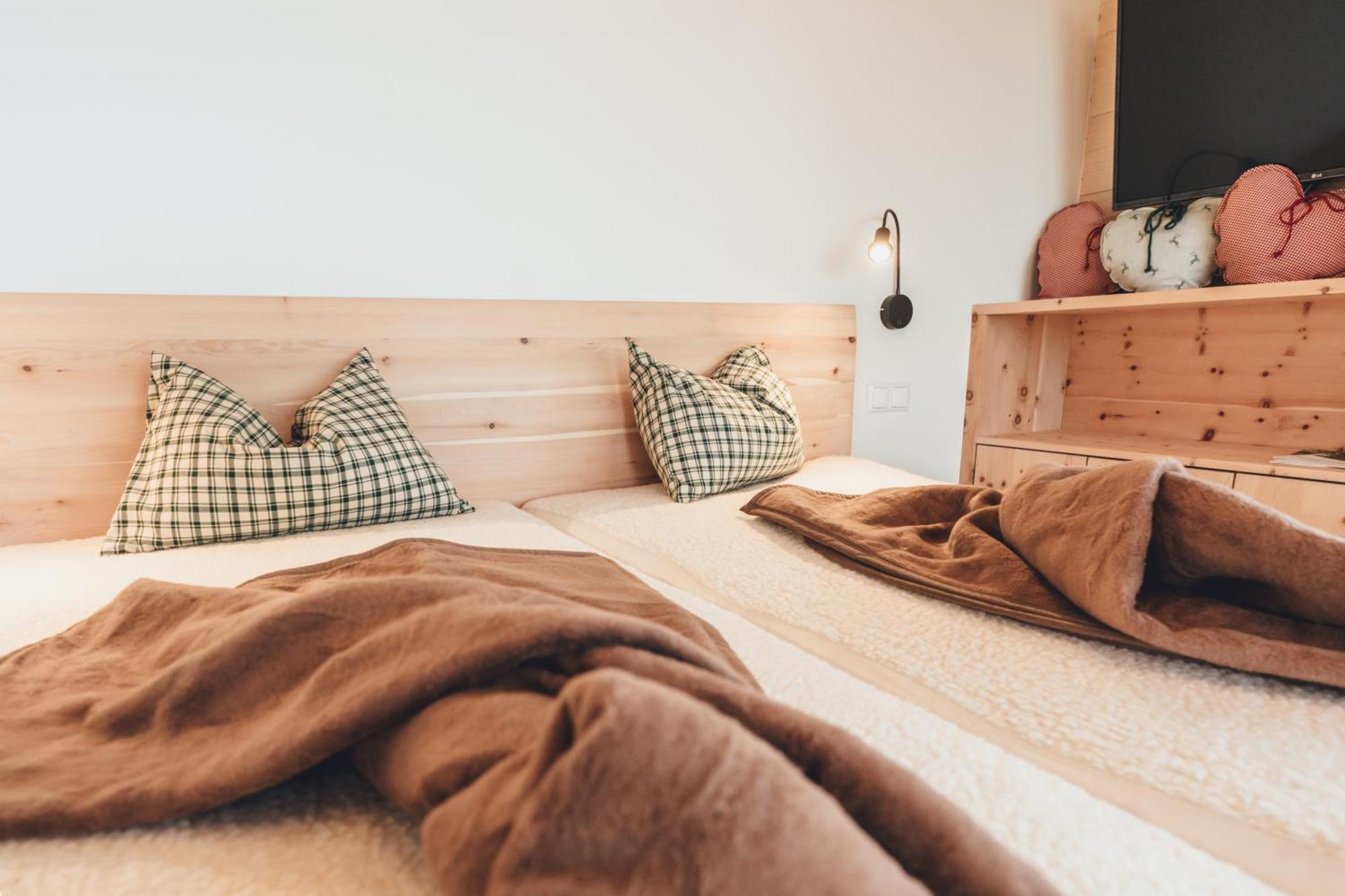 Hiasl Zirbenhuette Hotel Hochrindl Bagian luar foto