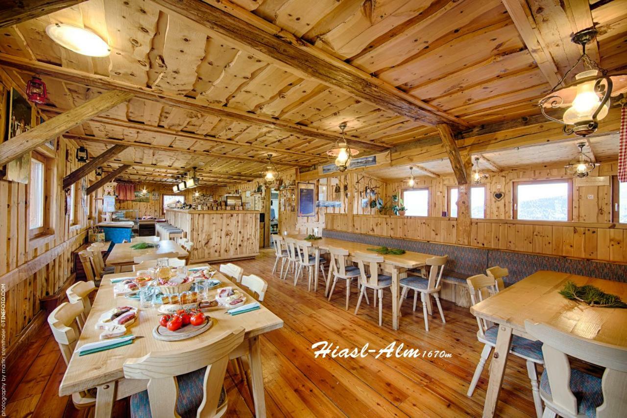 Hiasl Zirbenhuette Hotel Hochrindl Bagian luar foto